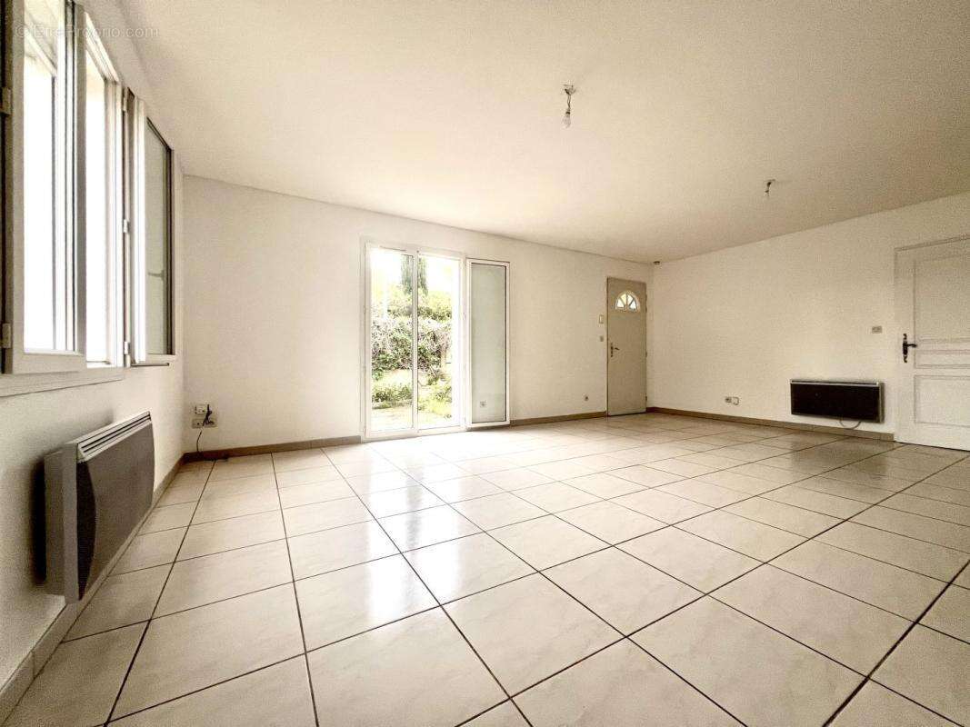 Maison 85 m² à Nimes  - photo 4