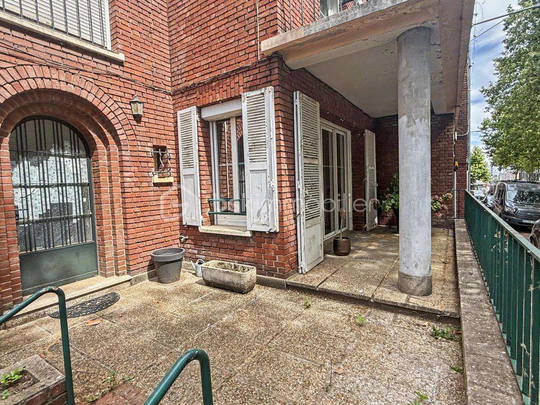 Comme une maison en plein centre-ville ! appartement avec entrée privative, jardin, studio indépendant et garage - photo 6