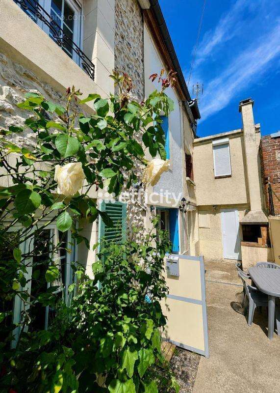 Maison à VILLERVILLE