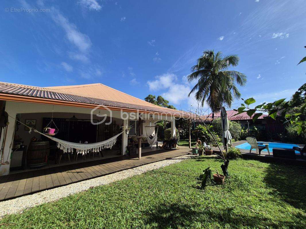 Maison à REMIRE-MONTJOLY