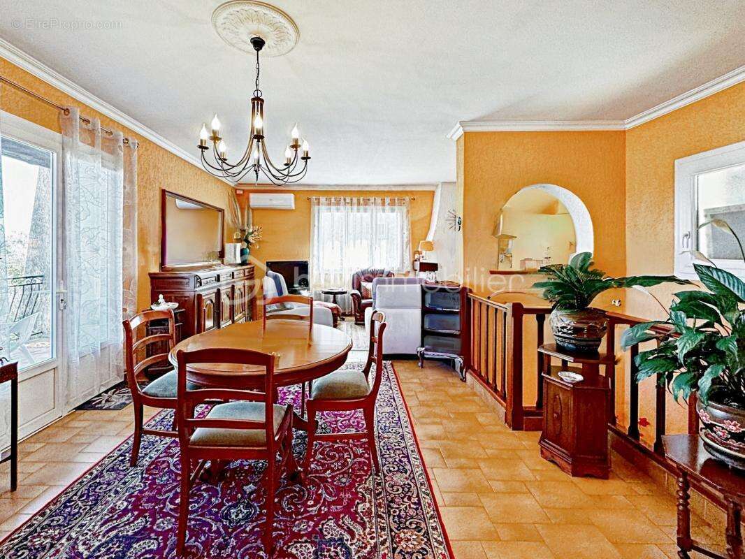 Maison à SIX-FOURS-LES-PLAGES