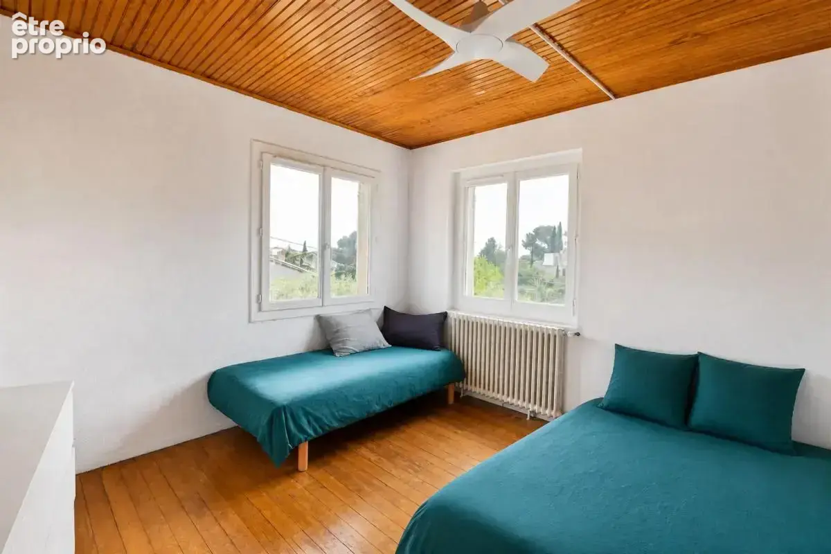 Maison de 6 pièces de 134 m² à Nîmes, Justices Vieilles - photo 10