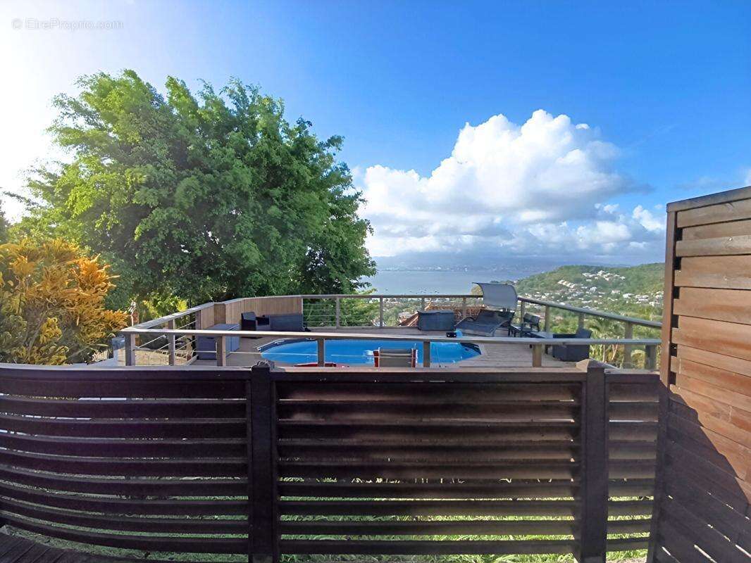Appartement à LES TROIS-ILETS