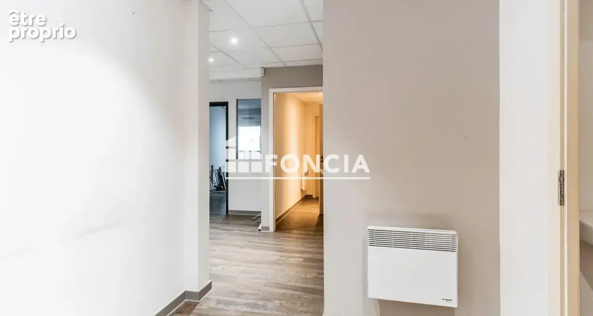Appartement/local proffessionnel de 89 m2 - photo 7