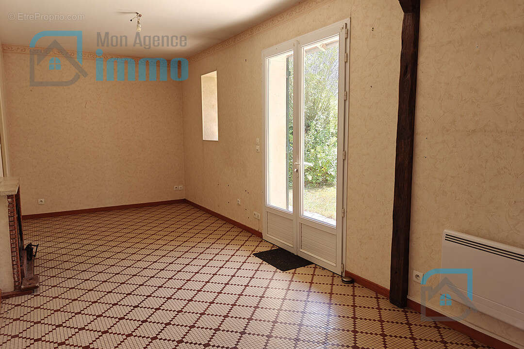 Maison à MEHUN-SUR-YEVRE