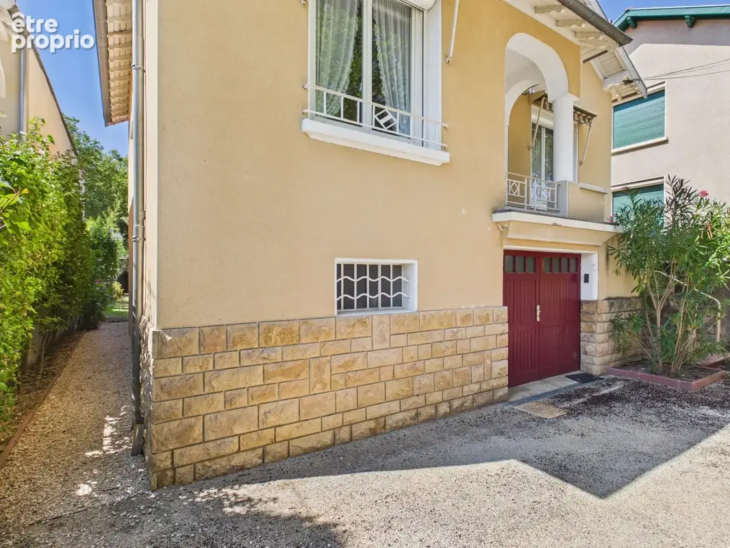 Bron   maison de caractère des années 20   secteur recherché - photo 4