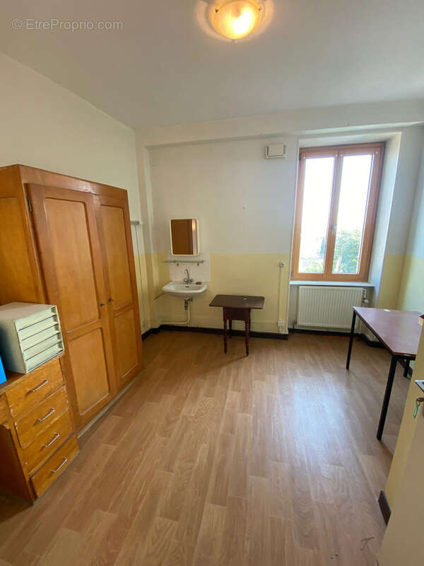 Appartement à SERRIERES