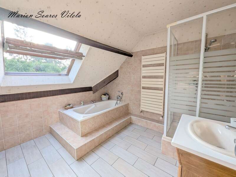 Maison à CHAUMES-EN-BRIE