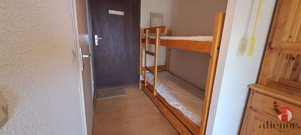 Appartement à MORILLON