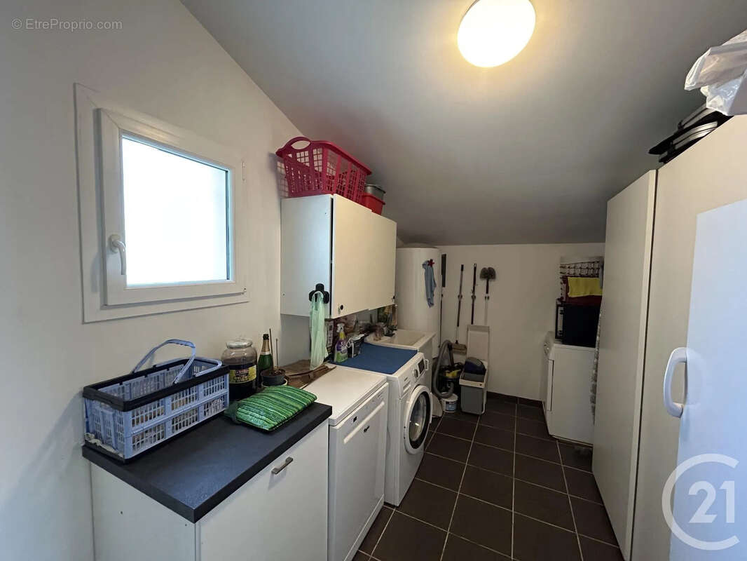Maison 162 m² à Camps-Sur-L'isle  - photo 9