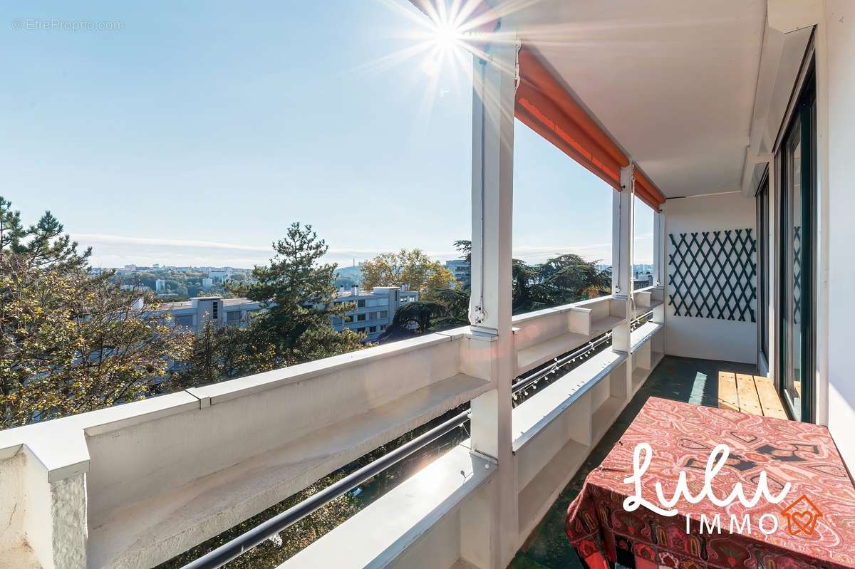 LYON 09 - Appartement T4/T5 de 83m2 avec balcon et stationnement - photo 6