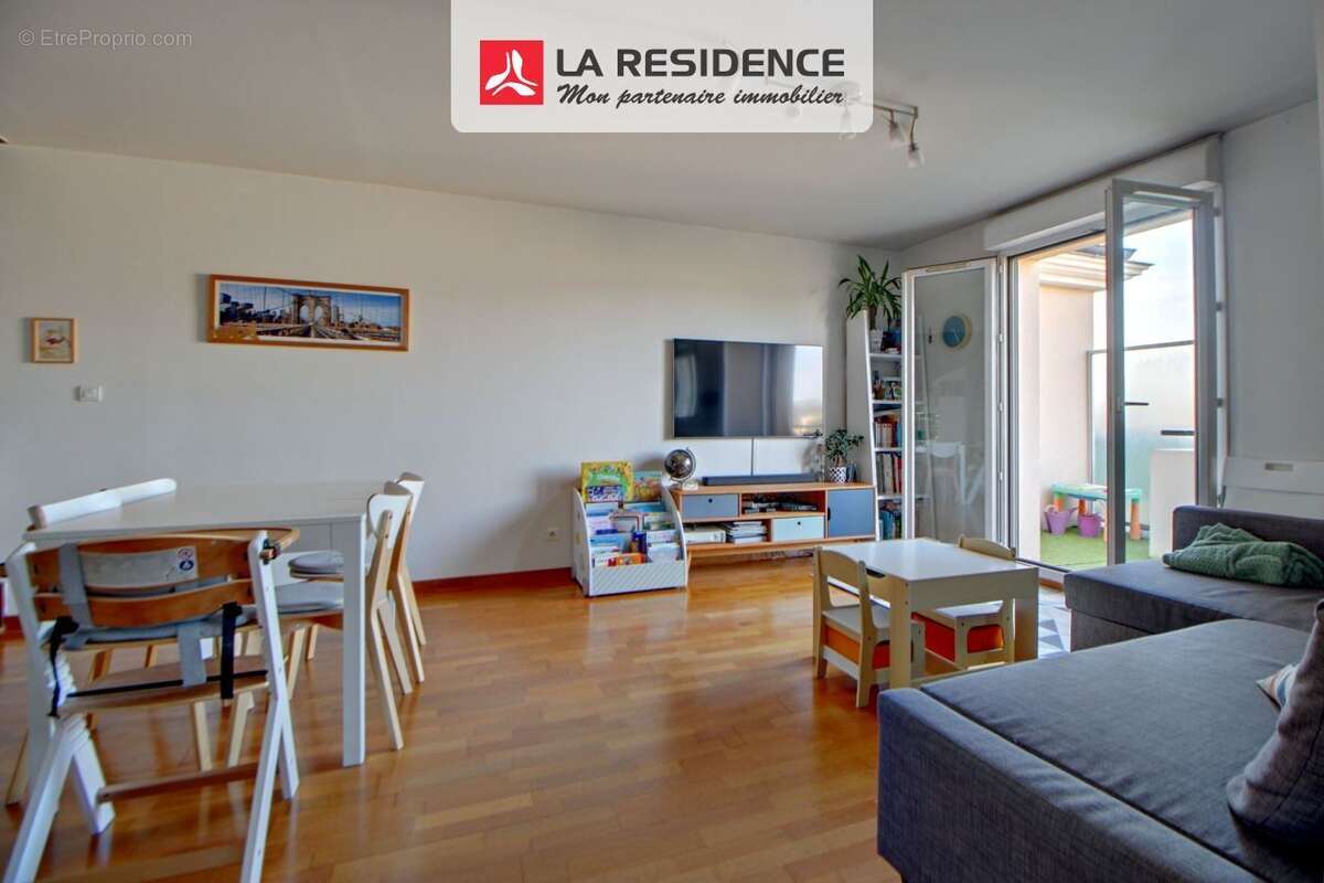 Appartement à VERNEUIL-SUR-SEINE