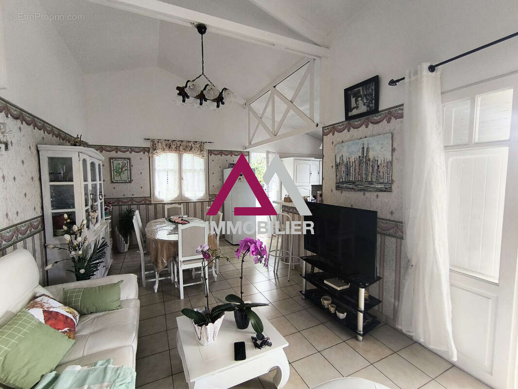 Maison à SAINT-DENIS