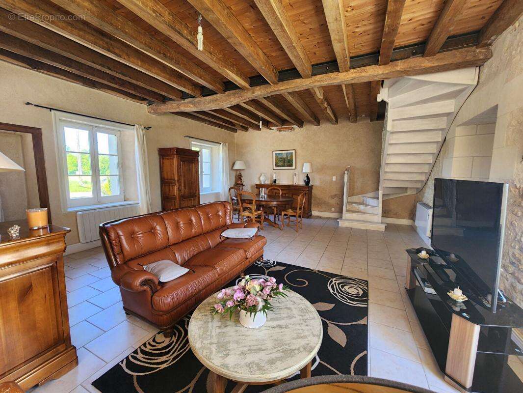Maison Manthelan 7 pièce(s) 255 m2 - photo 11