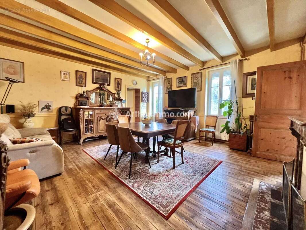 Maison à PUYROLLAND