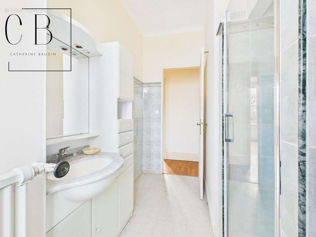 Photo 6 - Appartement à LA ROCHELLE