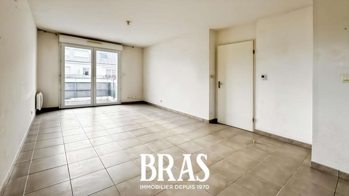Appartement à SAINT-SEBASTIEN-SUR-LOIRE