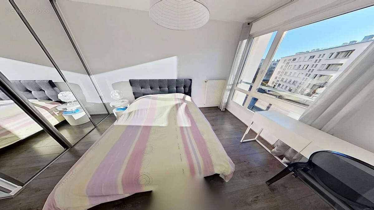 Appartement à LYON-8E