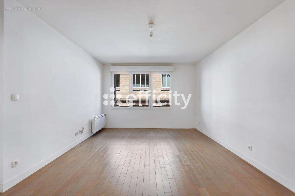 Appartement à SURESNES