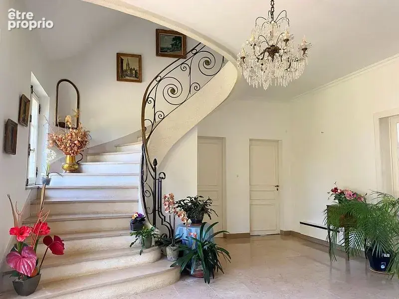 Maison 238 m² à Verdun  - photo 2