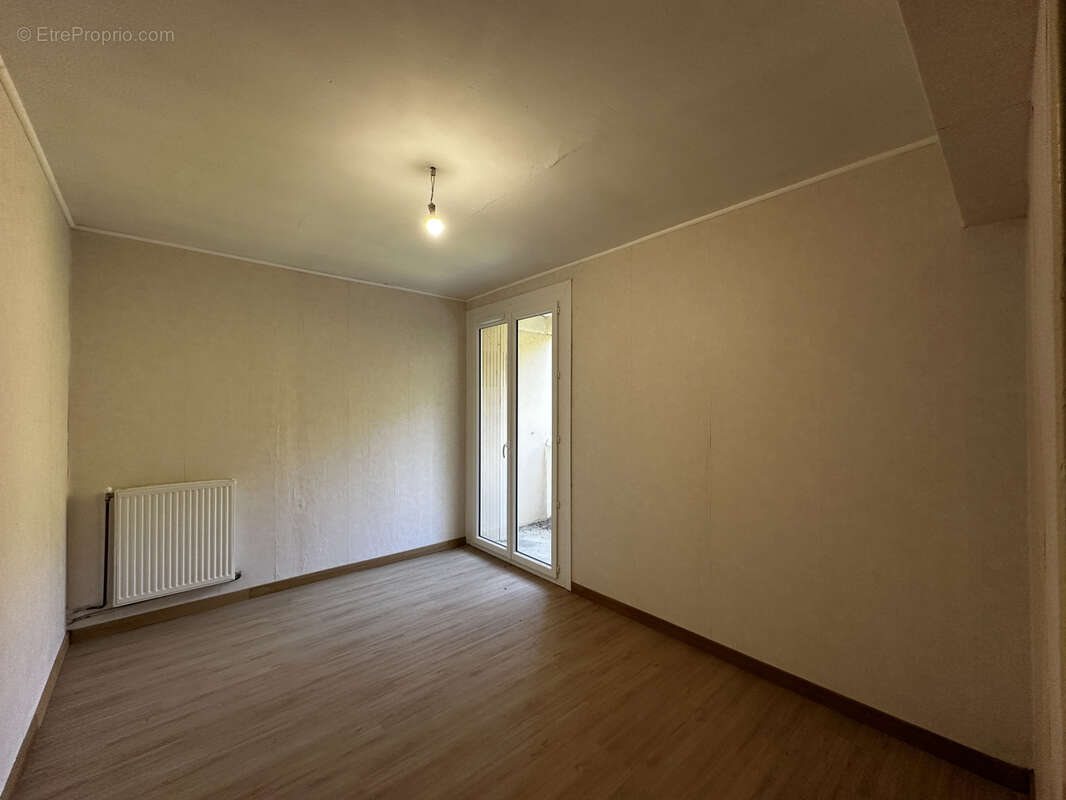 Appartement à COLAYRAC-SAINT-CIRQ