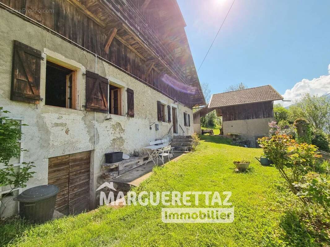 Maison à AYSE