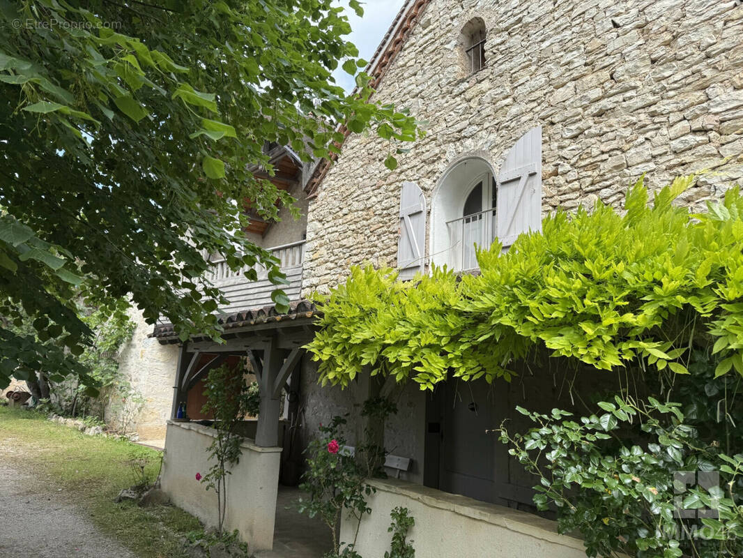Maison à CAHORS