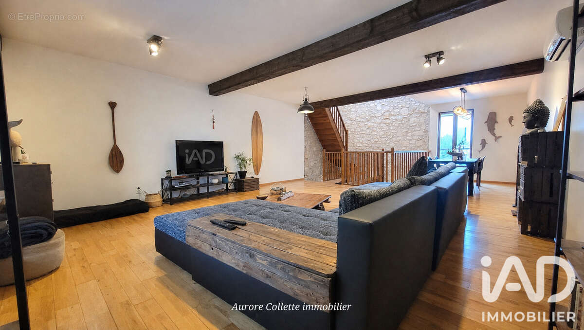 Maison 115 m² à Salles-D'aude  - photo 4