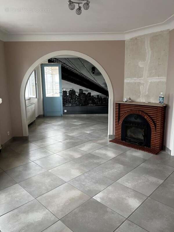 Maison à MESNIL-SAINT-NICAISE