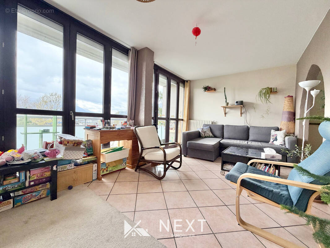 Appartement à SAINT-MARTIN-D'HERES