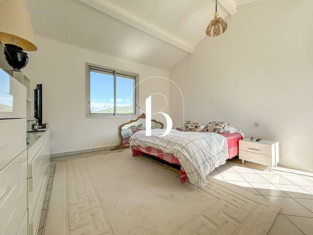 Maison à VALLON-PONT-D&#039;ARC