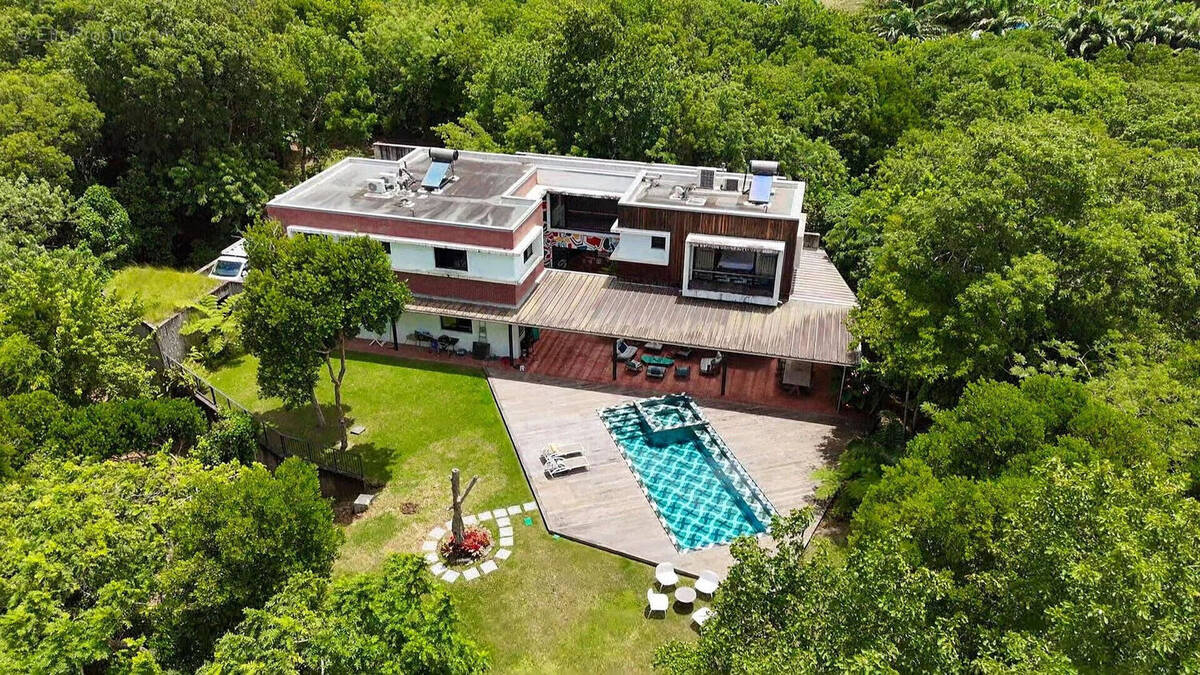 Maison à FORT-DE-FRANCE