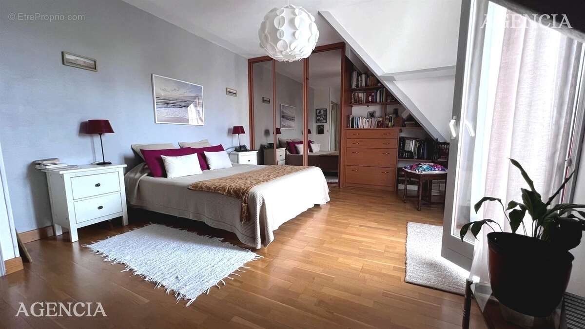 Maison à CHAMPIGNY-SUR-MARNE