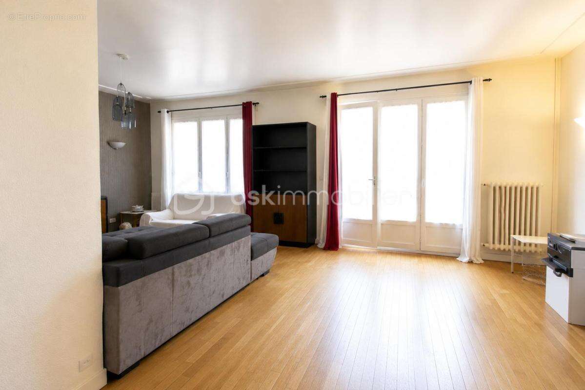 Maison familiale d'environ 135 m² – 4 chambres – Sous-sol total – Jardin clos – Étréchy - photo 2