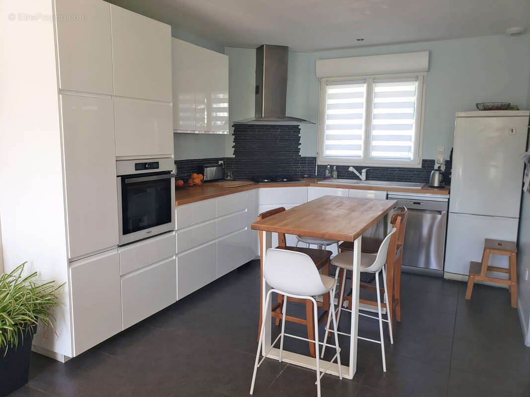 Maison à LE BREIL-SUR-MERIZE