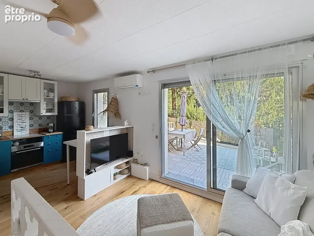Mandelieu Capitou   Élégant studio rénové avec vaste terrasse - photo 10