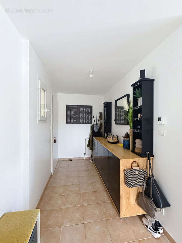 Appartement Villeneuve Les Avignon 3 pièce(s) 75.21 m2 TERRASSE + GARAGE - photo 6