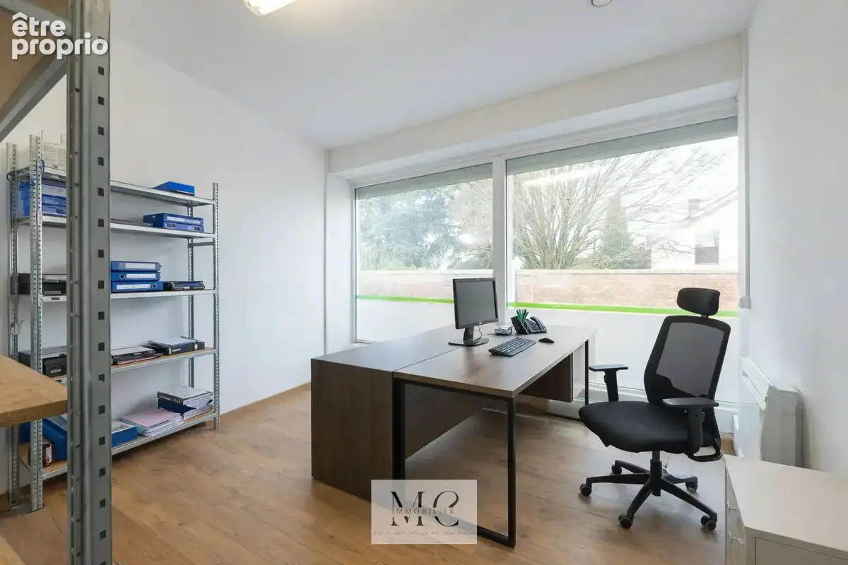 Local commercial avec hangar de 120 m2   Centre de Barlin - photo 4