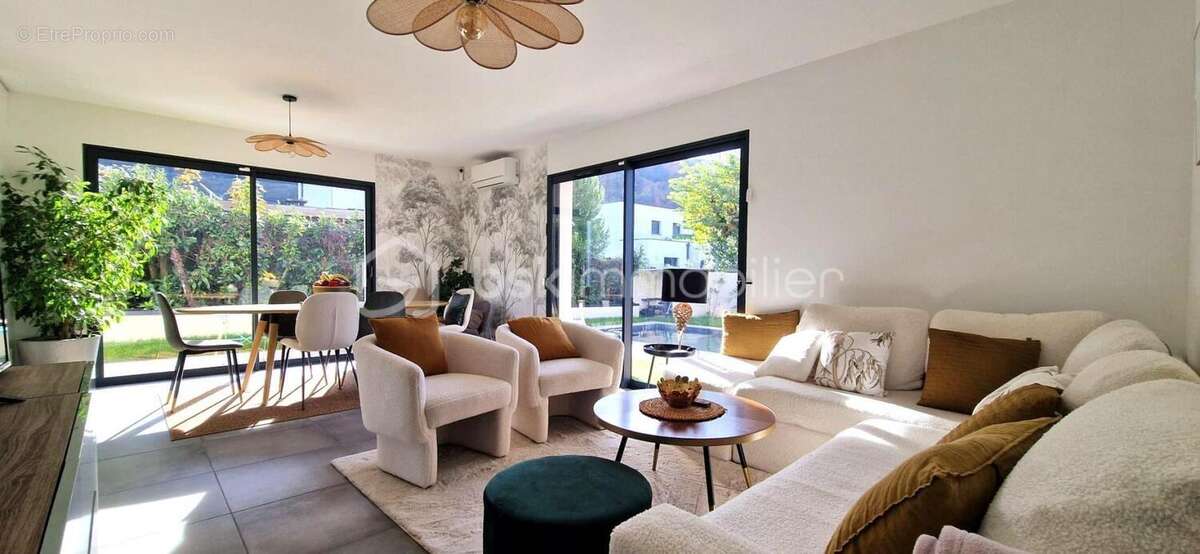 Maison à VILLARD-BONNOT