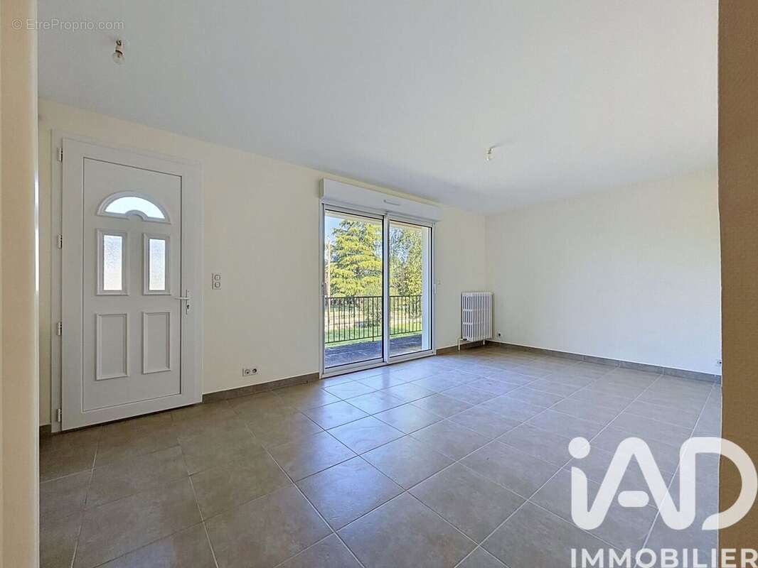 Maison 67 m² à Vallieres-Les-Grandes  - photo 5