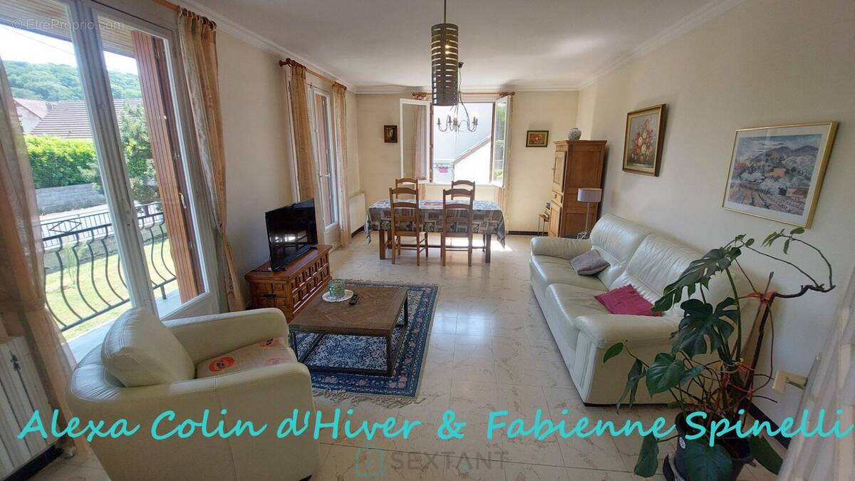 Maison à PERNANT