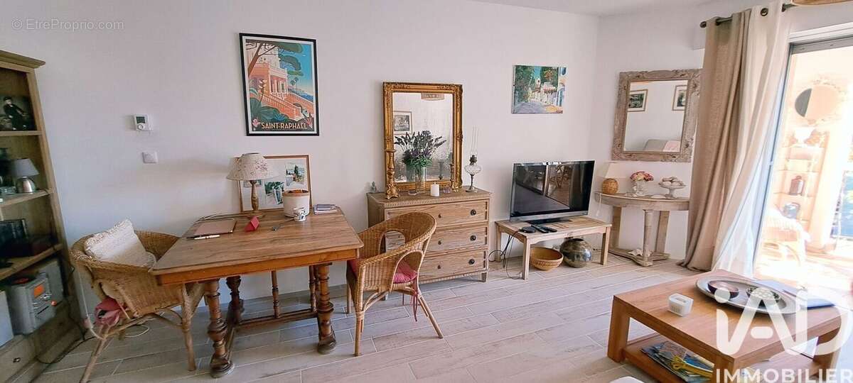 Photo 3 - Appartement à SAINT-RAPHAEL