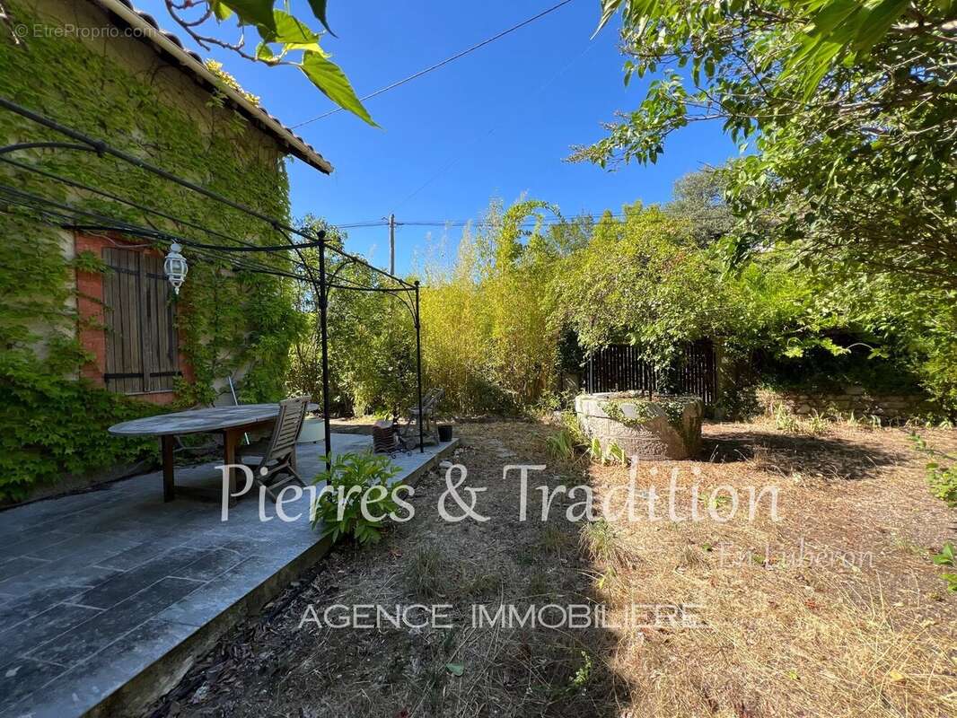 Céreste, Maison individuelle avec charme et son jardin proche village et commerces - photo 2