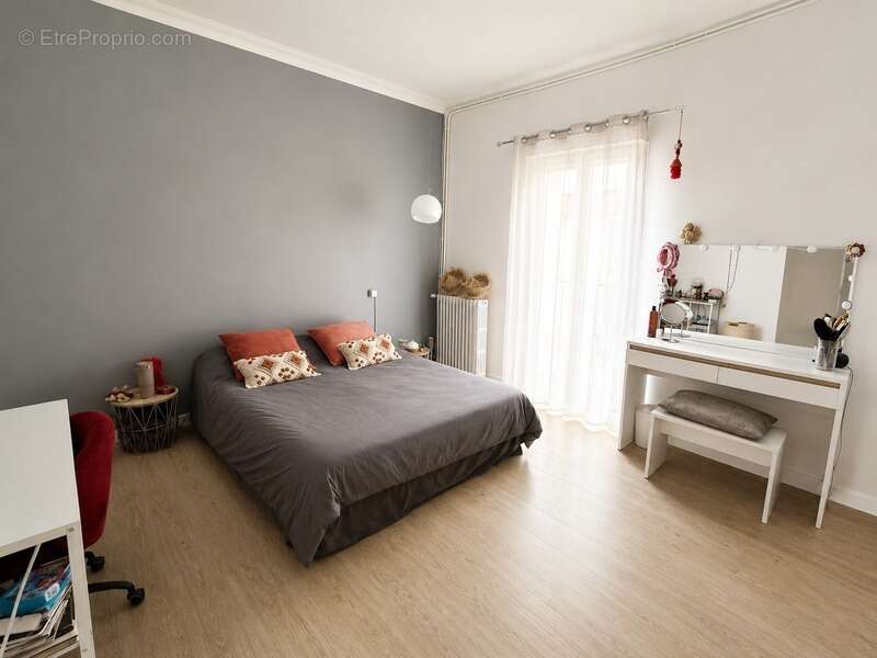 Maison de ville 5 chambres avec jardin dans le quartier des Arènes à Béziers - photo 13