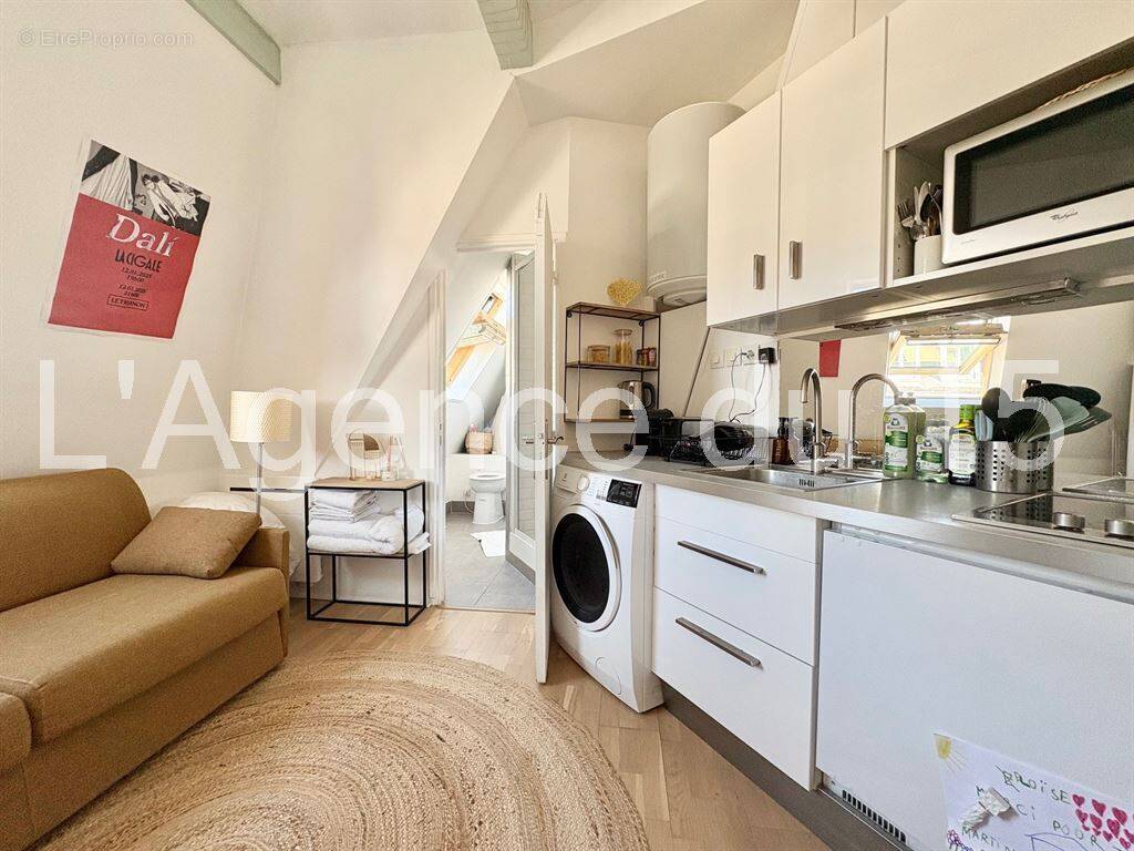 Appartement à PARIS-15E