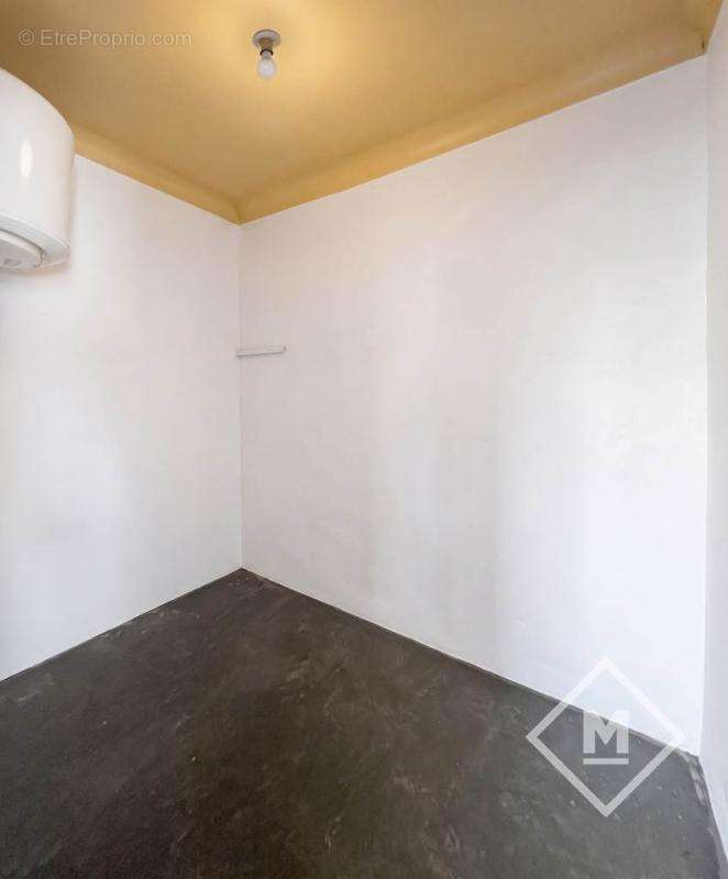Appartement à MARSEILLE-6E