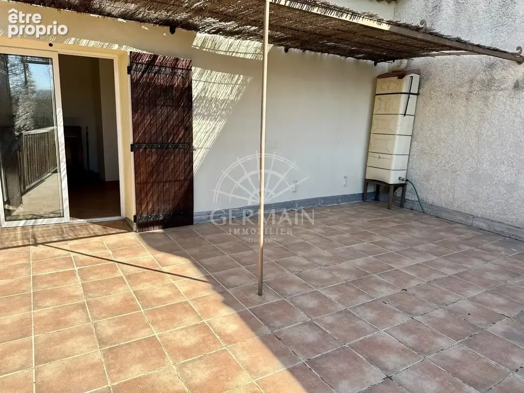 Mazan, Maison de village de type 5 avec 2 terrasses et 2 garages. - photo 32