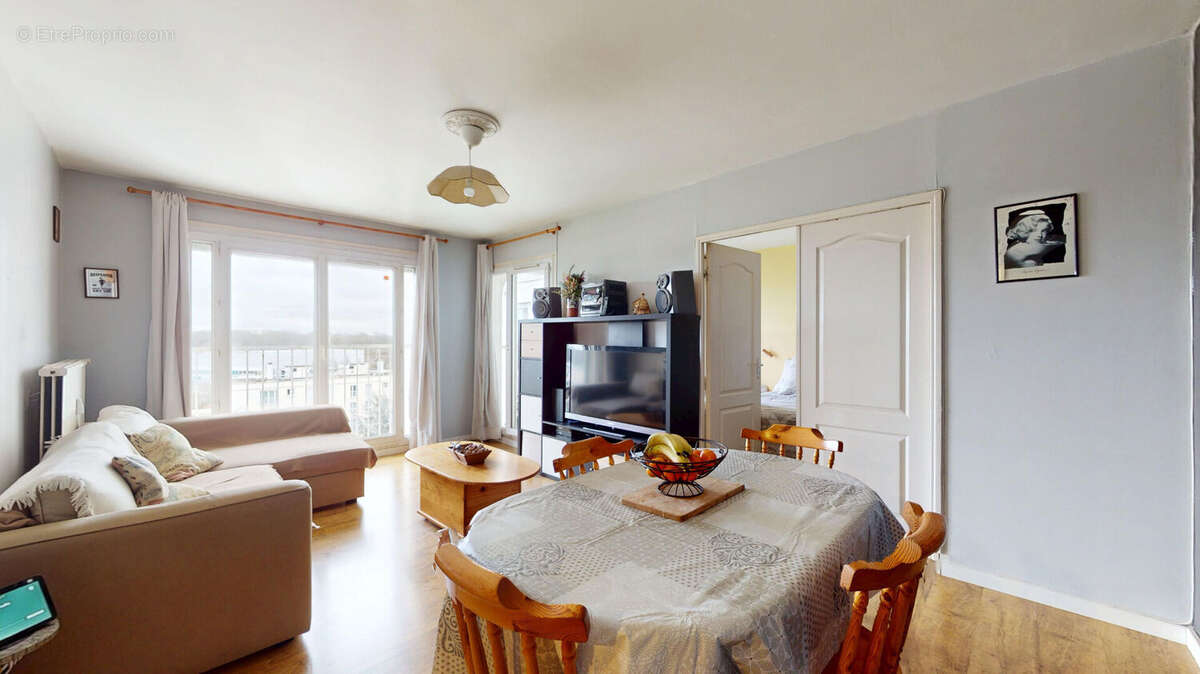 Appartement à THIAIS