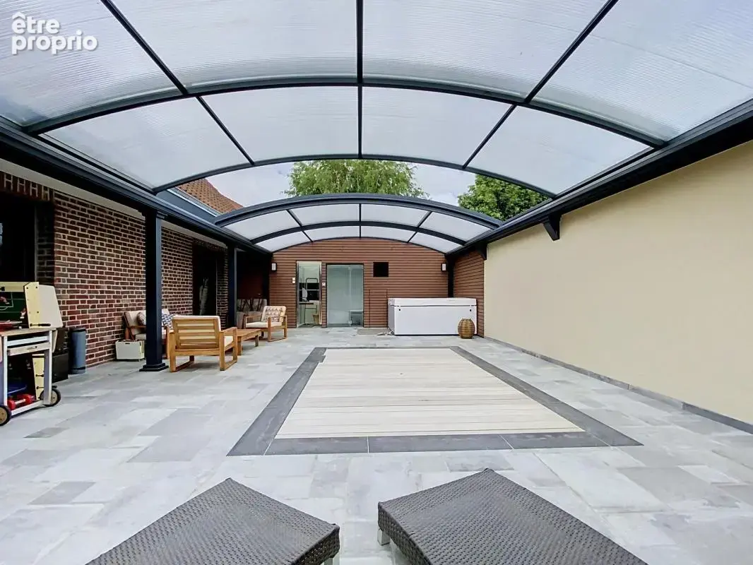 Villa individuelle avec piscine, 4 chambres, jardin et garages - photo 7