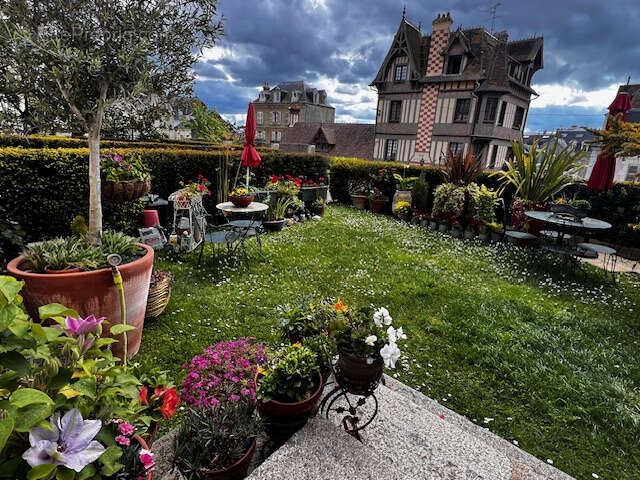 Appartement à TROUVILLE-SUR-MER